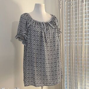 EUC Max Studio Women's Top Black and White Tie Neck Flutter Sleeve | Size 1X